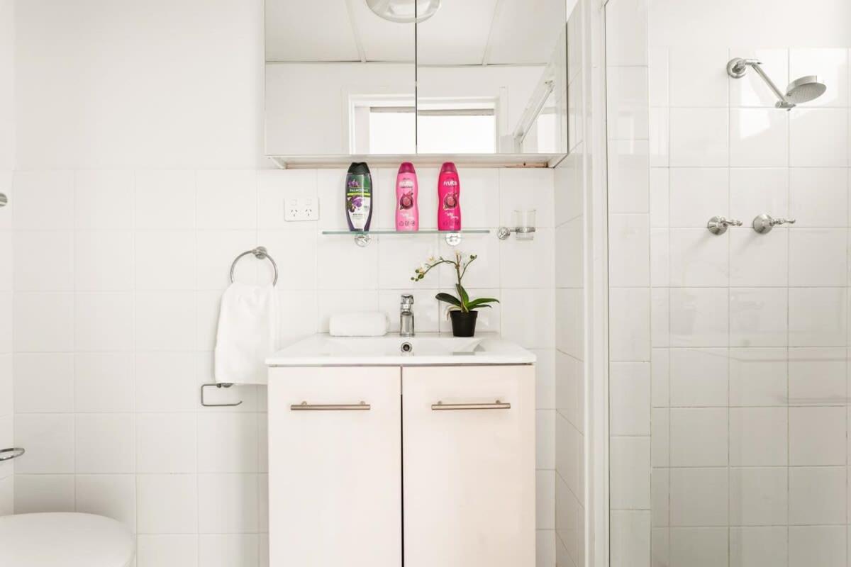 Apartment Chic With A Pool And Moments From Shop *